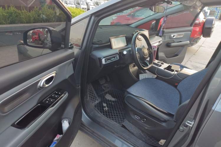 Used AION Y 2023 Plus 510 Smart Edition Driver Seat