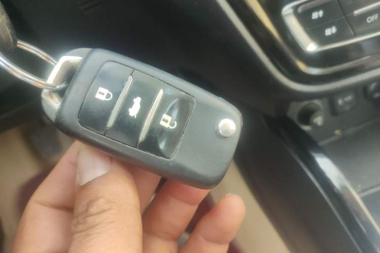 Used Changan Alsvin V7 2015 1.6L Manual Enjoyment Model China V Standard
