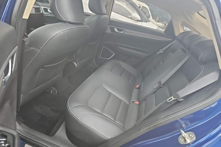 Used Geely Auto Emgrand GL 2018 1.4T DCT Elite Smart Connectivity Version Left Rear Seat