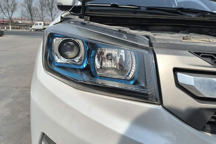 Used CHANGAN CS75 2017 Shangkui Edition 1.5T Automatic Fengxiang Model
