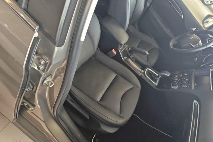 Used Citroen C4L 2014 1.6THP Intelligent Drive Automatic Dynamic Model Right Front Seat