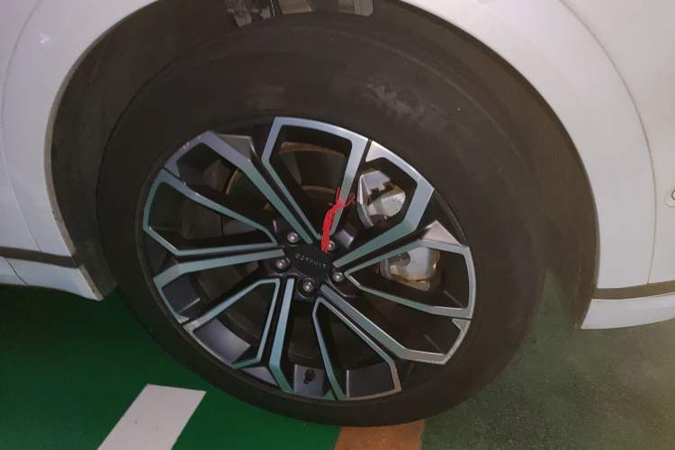 Used Lynk & Co 09 2021 2.0T Ultra 7-Seater
