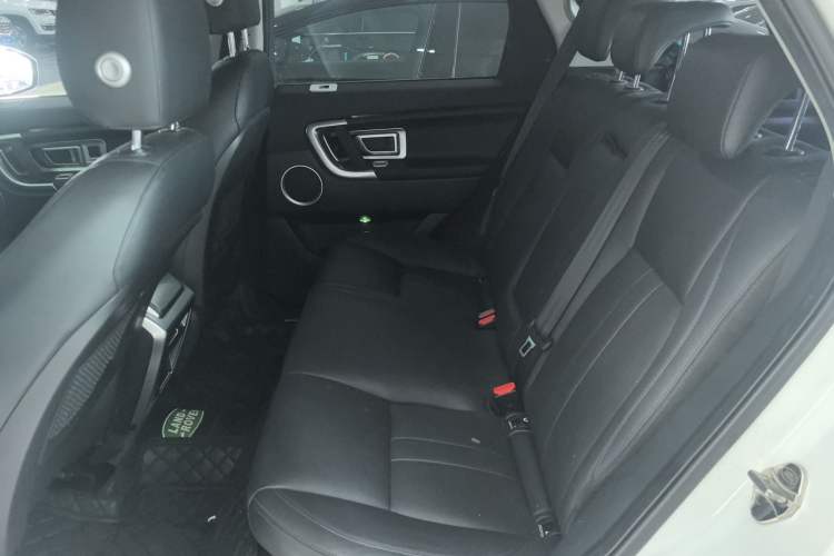 Used Land Rover Discovery Sport 2019 240 PS SE Version China VI Standard