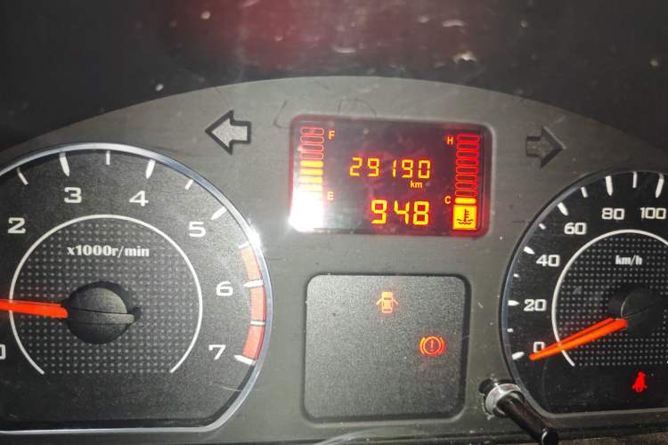 Used Wuling Hongguang V 2020 Model 1.2L Jingqu Edition China VI LSI
