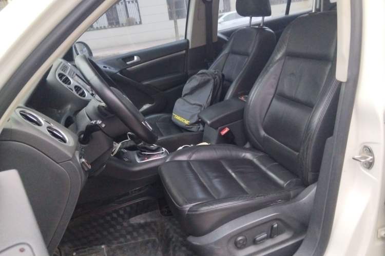 Used Volkswagen Tiguan 2015 1.8TSI Automatic All-Wheel-Drive Luxury Model