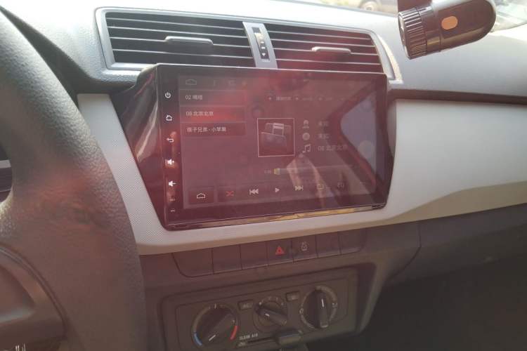 Used Skoda Fabia 2016 1.4L Automatic Car Enjoy Edition
