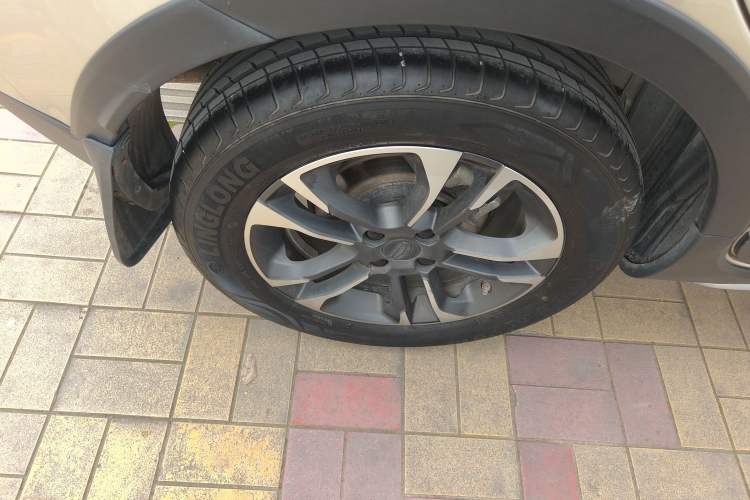 Used Geely Auto Vision X3 2019 Upgraded Model 1.5L CVT Prestige Version