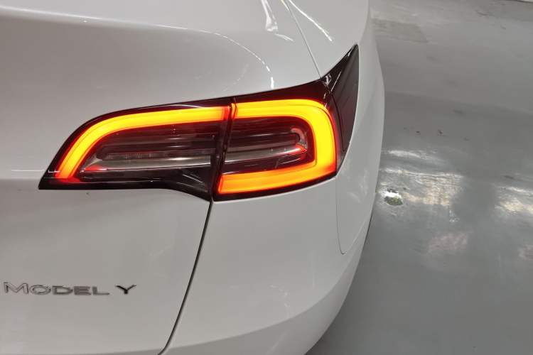 Used Tesla Model Y 2022 Rear-Wheel-Drive Version