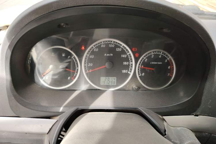 Used Foton Scenic 2014 2.2L Express Classic Long-Wheelbase Low-Roof 491EQ4
