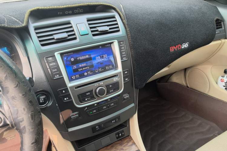 Used BYD G6 2012 2.0L Manual Luxury Version
