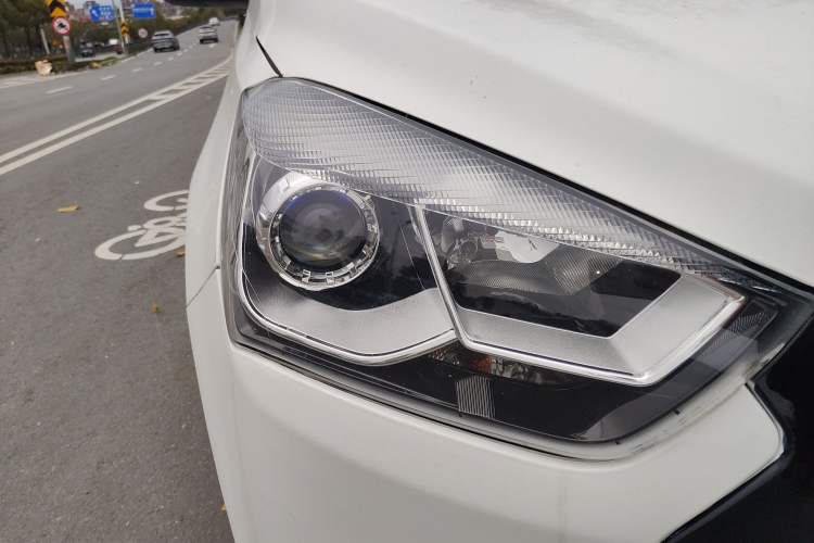 Used JAC Group Refine S2 2015 1.5L CVT Luxury Edition
