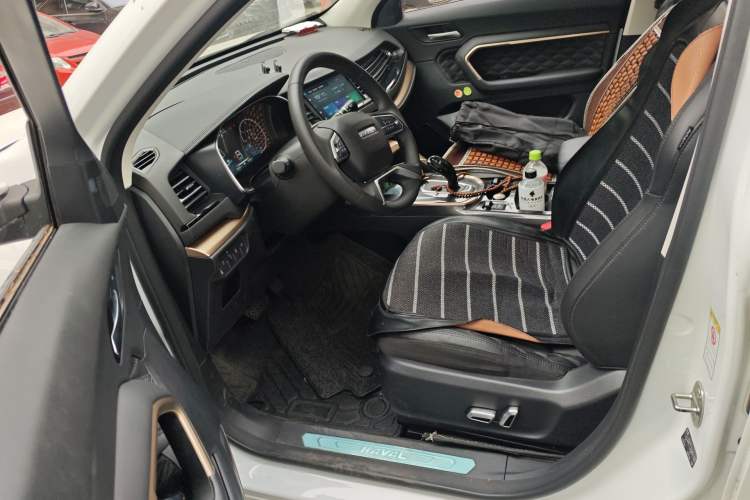 Used Haval H6 2021 1.5 GDIT Automatic Luxury Edition Left Front Seat