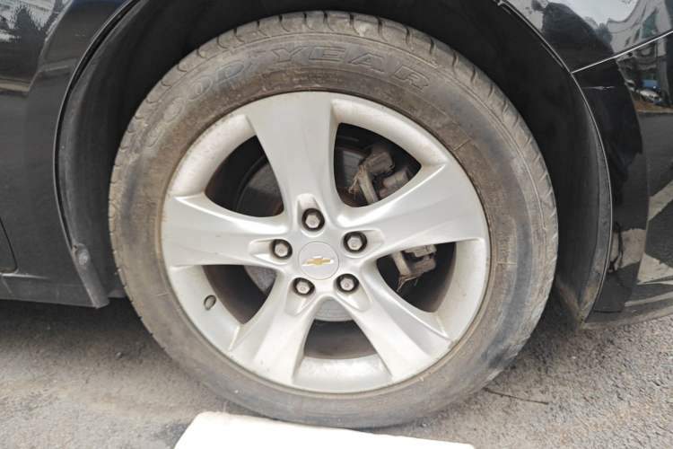 Used Chevrolet Cruze 2013 Hatchback 1.6T Automatic Flagship Model