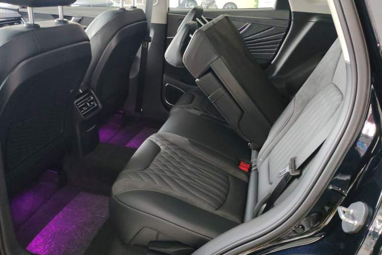 Used Hongqi HS5 2023 2.0T Qixiang Pro Edition
