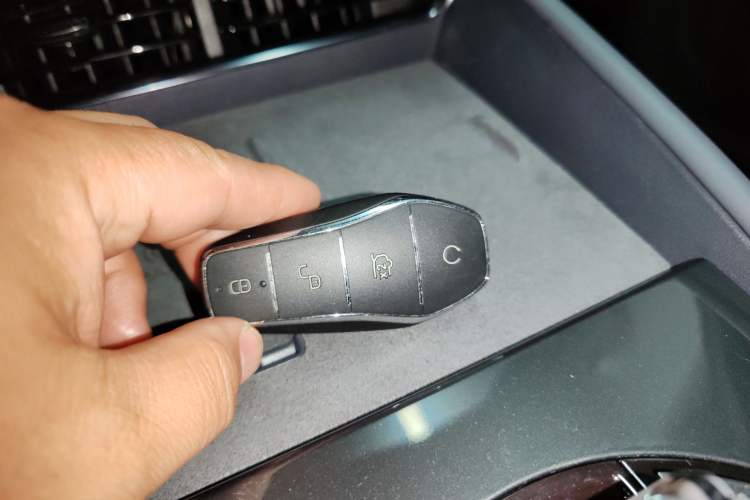 Used BYD Seal 06GT 2025 550 All-Wheel-Drive Heatwave Edition
