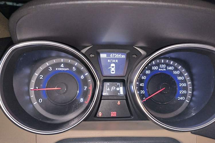 Used Hyundai Elantra (5th Generation / Langdong) 2012 1.6L Automatic Prestige Model