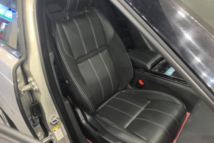 Used Land Rover Range Rover Velar 2020 P250 R-DYNAMIC S
