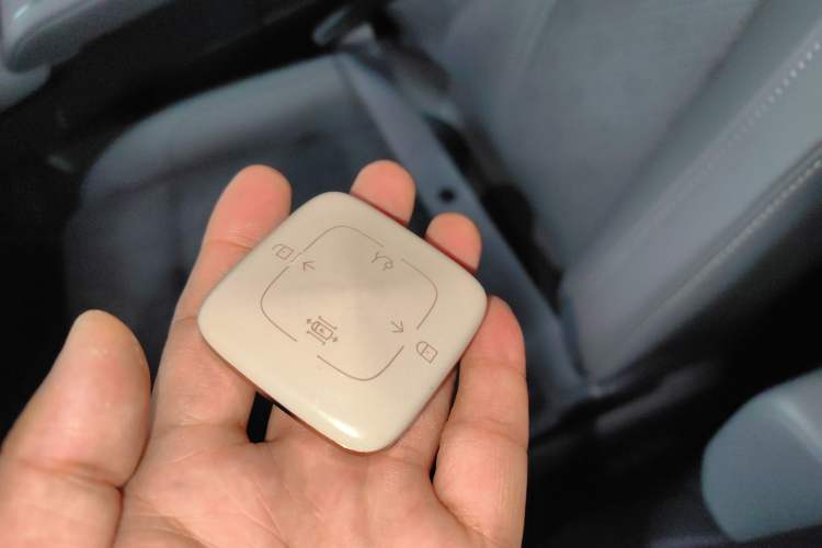 Used Zeekr 7X 2025 100 kWh Long-Range Rear-Wheel Drive with Intelligent Driving Features
