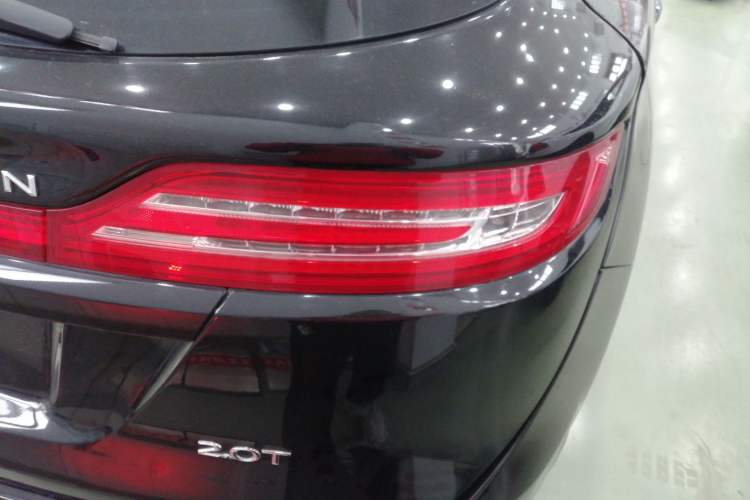 Used Lincoln MKC 2017 2.0T Two-Wheel Drive Deluxe Edition