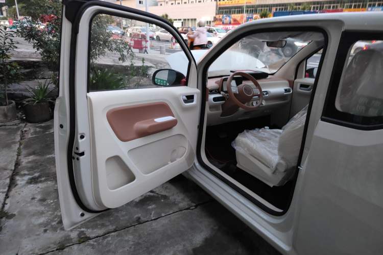 Used Wuling Hongguang MINIEV 2024 3rd Generation 215km Youth Edition