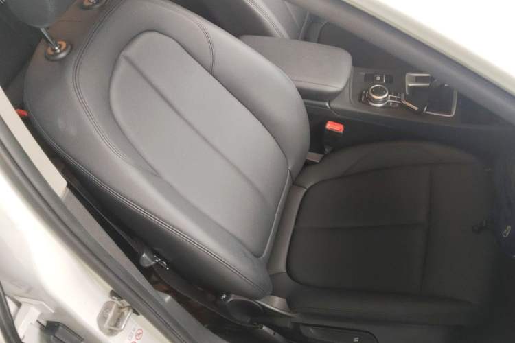 Used BMW 1 Series 2021 Revised 120i M Sport Edition Right Front Seat