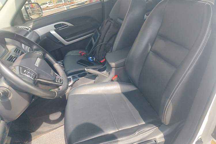 Used Jinbei S70 2017 1.5T Excellence Edition 5 Seats
