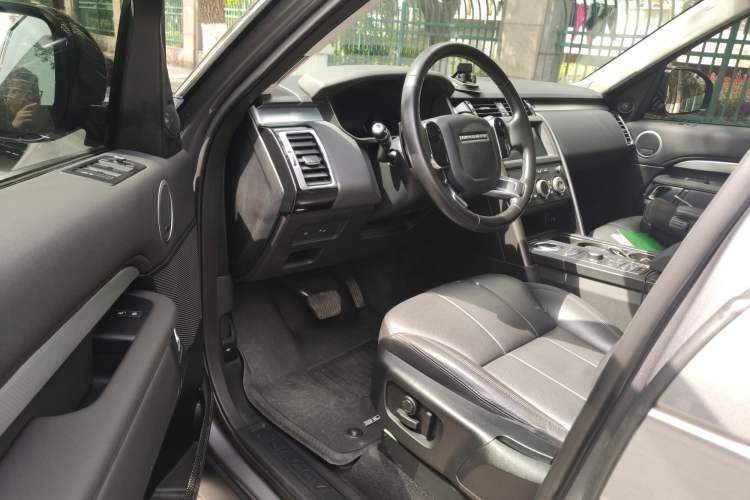 Used Land Rover Discovery 2020 3.0 SC V6 30th Anniversary Special Edition
