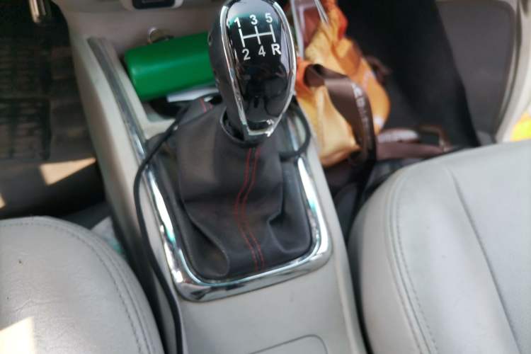 Used Jinbei New Hiace X30L 2018 1.5L Box Truck Business Edition DLCG14