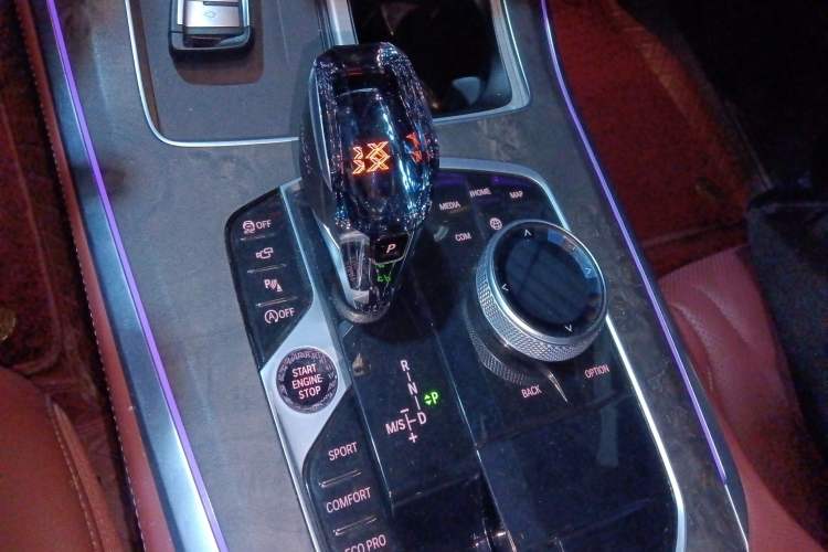 Used BMW X5 2022 Restyled xDrive 30Li Luxury Version M Sport Package Gear Lever