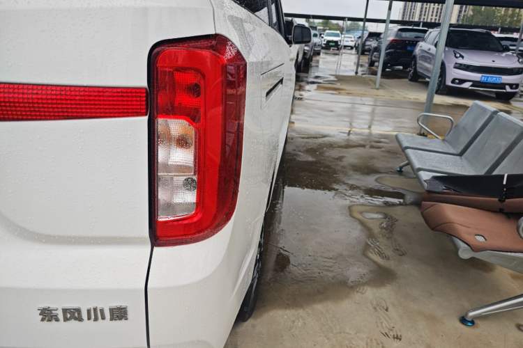 Used Dongfeng Fengon E380 2023 Standard Edition – Comfort Model 7 Seats
