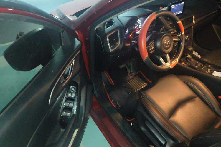 Used Mazda Mazda 3 Axela 2017 Sedan 1.5L Automatic Luxury Model Emission Standard China V