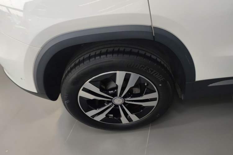 Used Mercedes-Benz GLA 2022 Facelifted GLA 200 Exterior 5