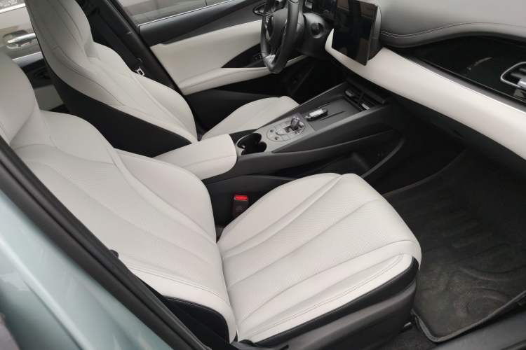 Used BYD Seal 06 New Energy 2024 DM-i 80KM Luxury Model