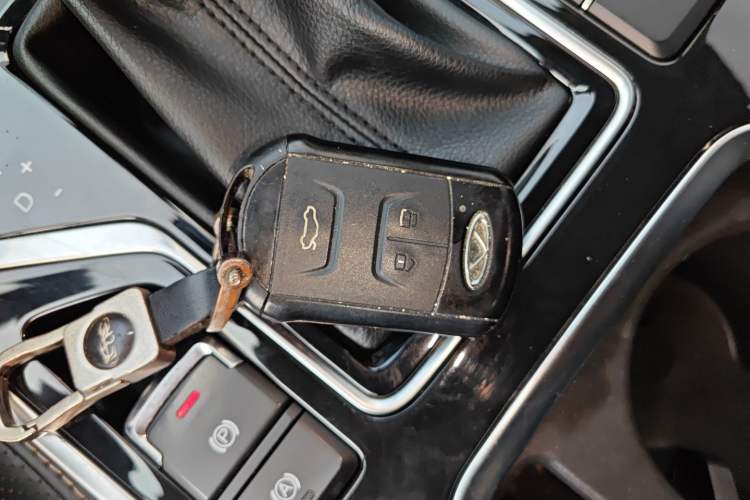 Used Chery Arrizo GX 2019 Pro 1.5T CVT Model Color Version China VI Standard