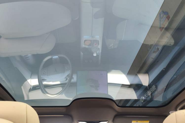 Used Deepal L07 2025 530 Ultra DeepBlue Intelligent Driving AD PRO Pure-Electric Version
