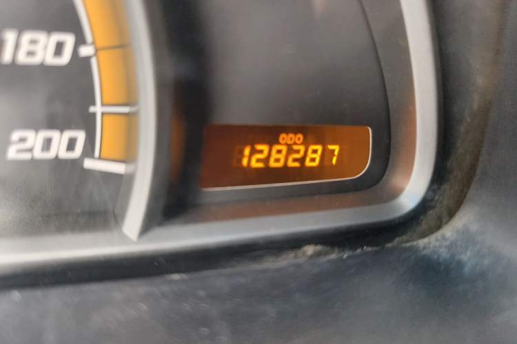 Used Chevrolet Sail 2013 Sedan 1.4L Manual Ideal Happiness Edition Odometer Close Up