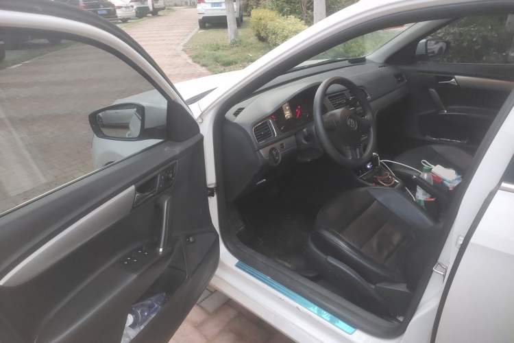 Used Volkswagen Lavida 2013 Restyled Classic 1.6L Automatic Comfort Edition Driver Seat