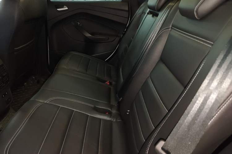 Used Ford Kuga 2019 EcoBoost 180 Two-Wheel-Drive Platinum Edition China VI Standard
