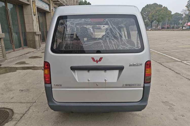 Used Wuling Zhiguang 2020 1.2L Practical Model China VI LSI

