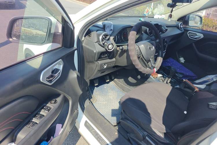 Used Soueast DX3 2018 1.5L Manual Luxury Model
