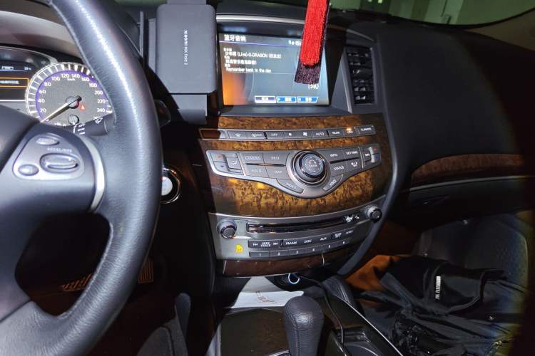 Used Infiniti QX60 2014 2.5 S/C Hybrid Two-Wheel Drive Excellence Edition
