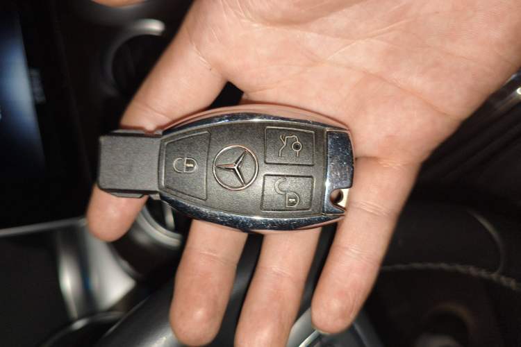 Used Mercedes-Benz GLC 2019 GLC 260 4MATIC Luxury Model