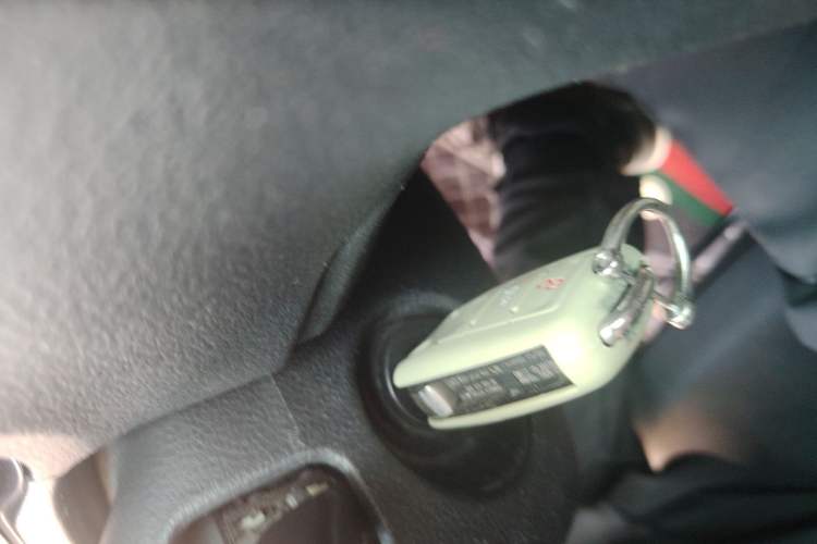 Used Volkswagen Polo 2013 1.4L Automatic Comfort Edition Vehicle Key