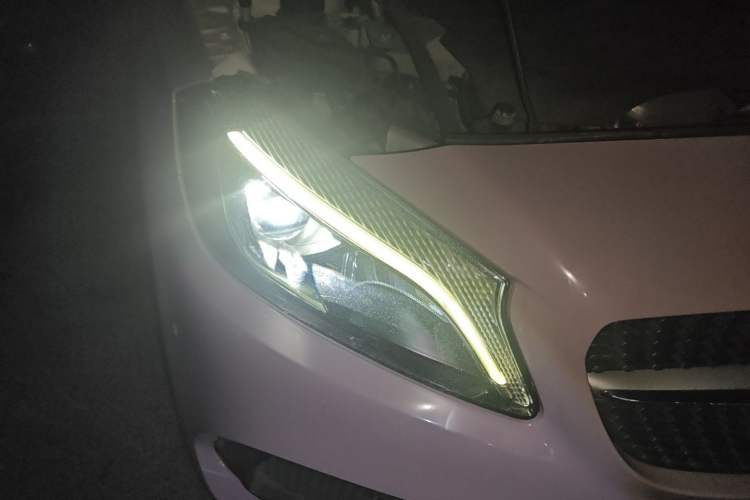 Used Mercedes-Benz A-Class 2016 A 200 Sport model
