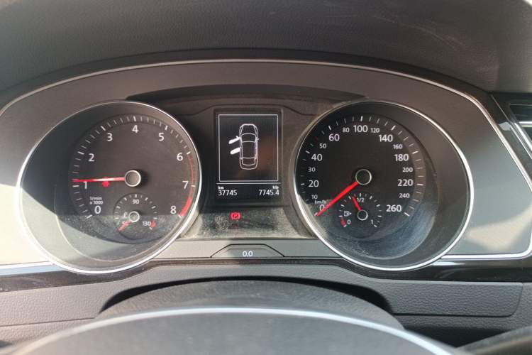 Used Volkswagen Magotan 2018 330TSI DSG Luxury Model Instrument Cluster