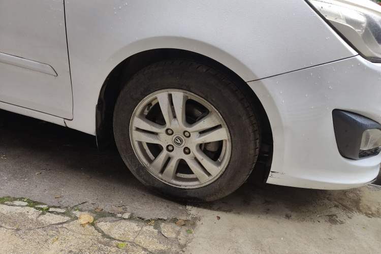 Used CHANGAN Alsvin V5 2012 1.5L Manual Dream Edition