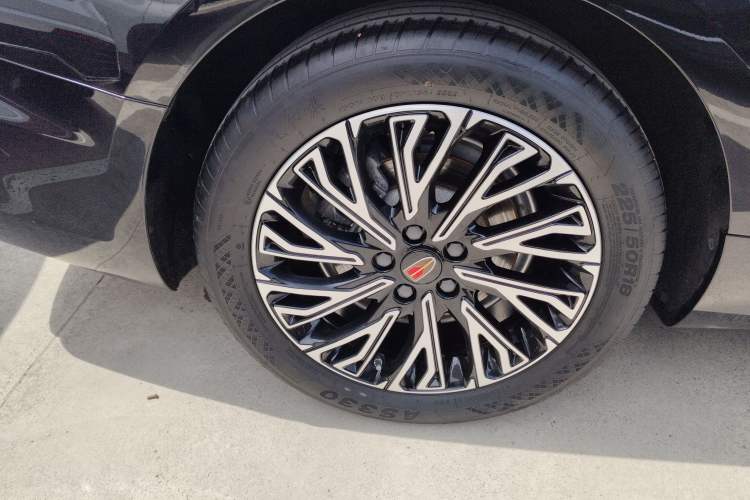 Used Hongqi H6 2023 2.0T ZhiMei Edition Exterior 5