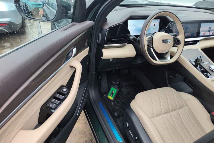 Used Geely Auto Monjaro L 2025 Dongfang Yao 2.0TD Automatic All-Wheel-Drive Wangyue Edition Driver Seat