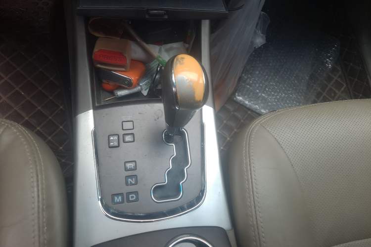 Used SsangYong Korando 2011 2.0T Diesel Two-Wheel Drive Automatic Luxury Navigation Edition
