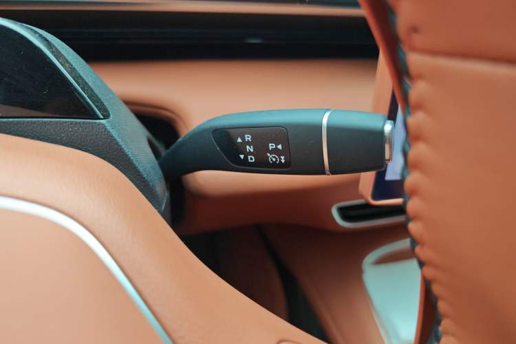 Used Deepal S07 2023 200Max Range-Extended Version
